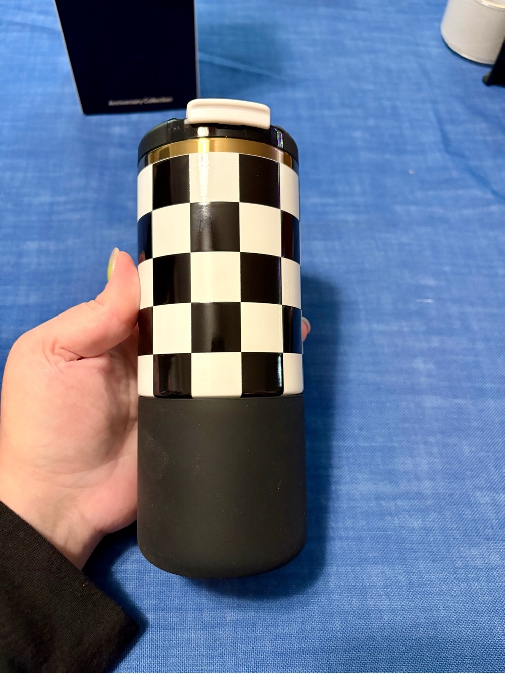 Brumate Royal Check 18oz Strova - Picture 4 of 7